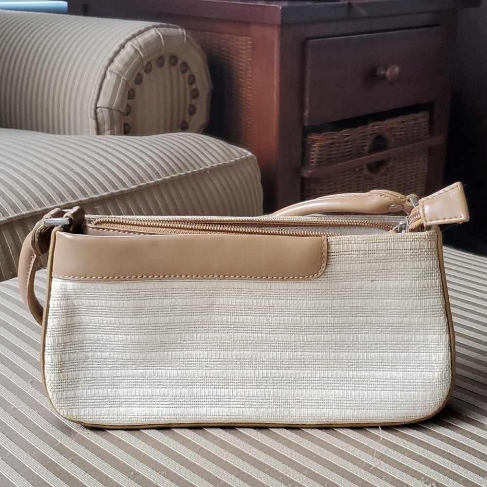 Straw bag